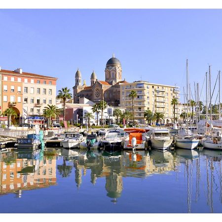 Entre Mer Et Centre-Ville: Charmant Et Lumineux T1 Saint-Raphaël Eksteriør billede